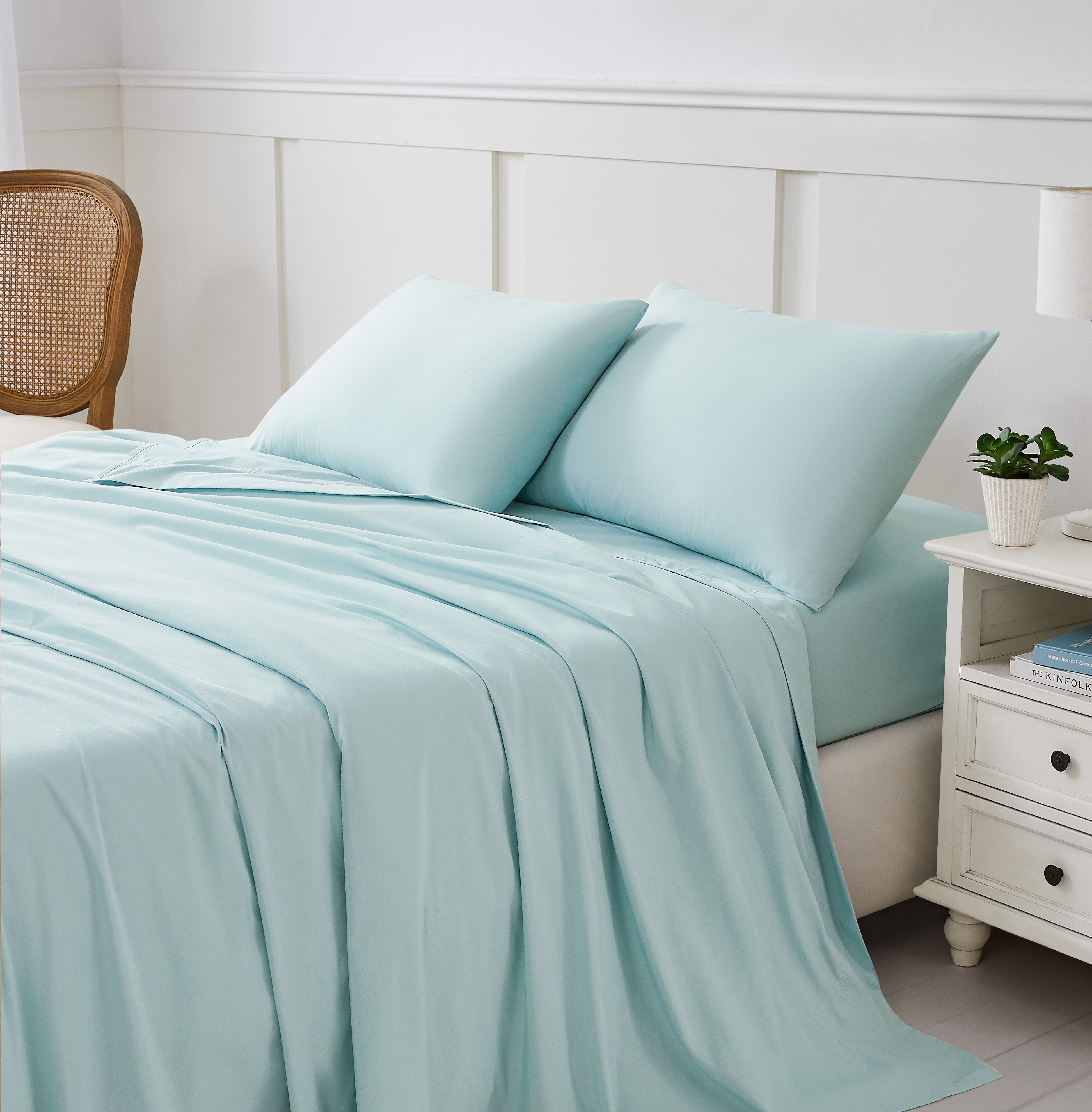 Light Green Lush Soft Sheet Set